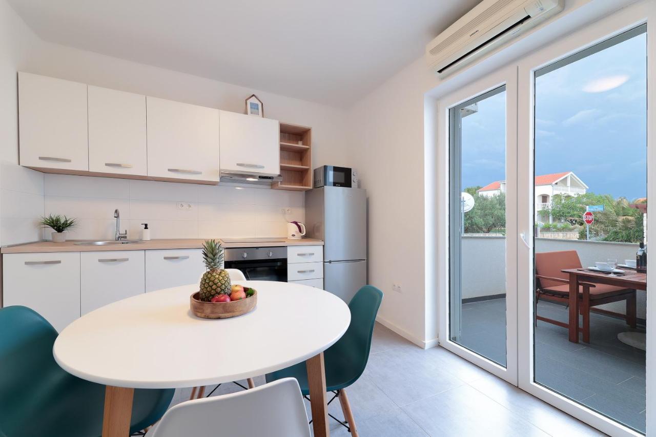 Blue Sunrise Apartment Vrsi Bagian luar foto