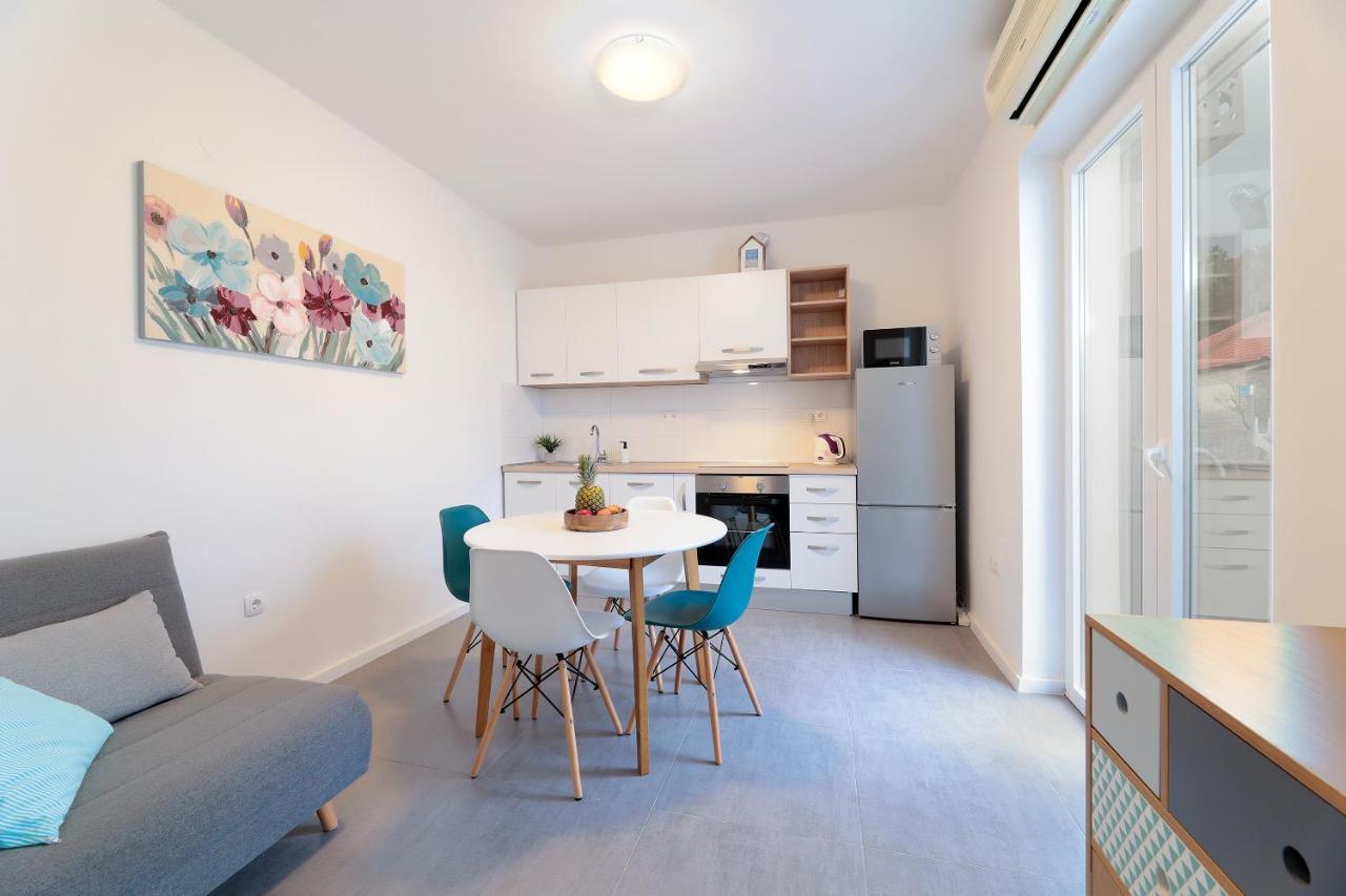 Blue Sunrise Apartment Vrsi Bagian luar foto